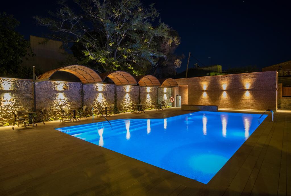 Montbrió del Camp Apartaments Suites Sant Jordi מראה חיצוני תמונה