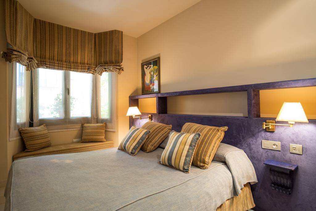 Montbrió del Camp Apartaments Suites Sant Jordi מראה חיצוני תמונה
