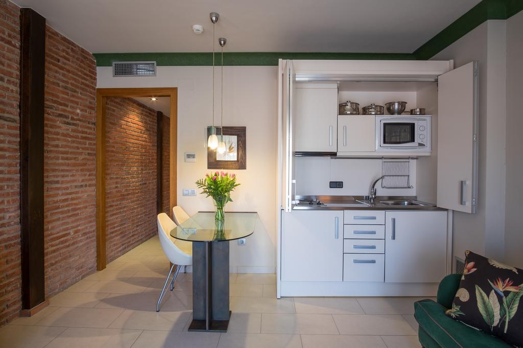 Montbrió del Camp Apartaments Suites Sant Jordi מראה חיצוני תמונה